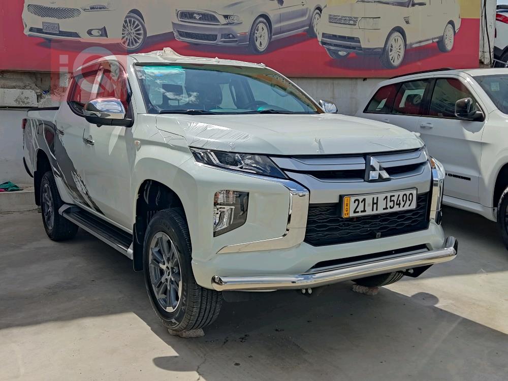 میتسوبیشی L200